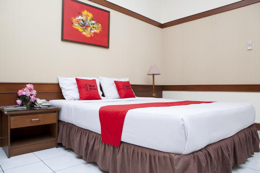 Reddoorz @ Cikutra 2 Hotel Bandung Exterior photo